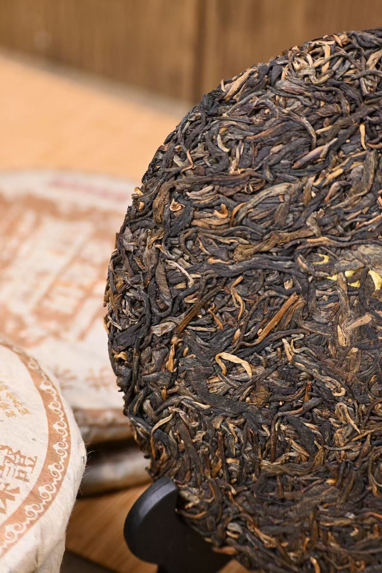 1999 Tong Xing Hao Golden Bud Raw Pu-erh Tea Cake | #125