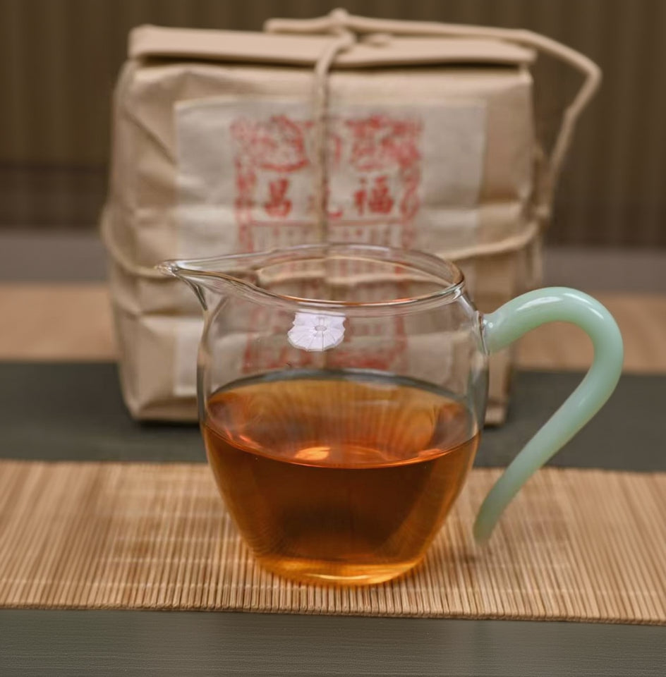 brewed liquor of aged sheng pu-erh tea