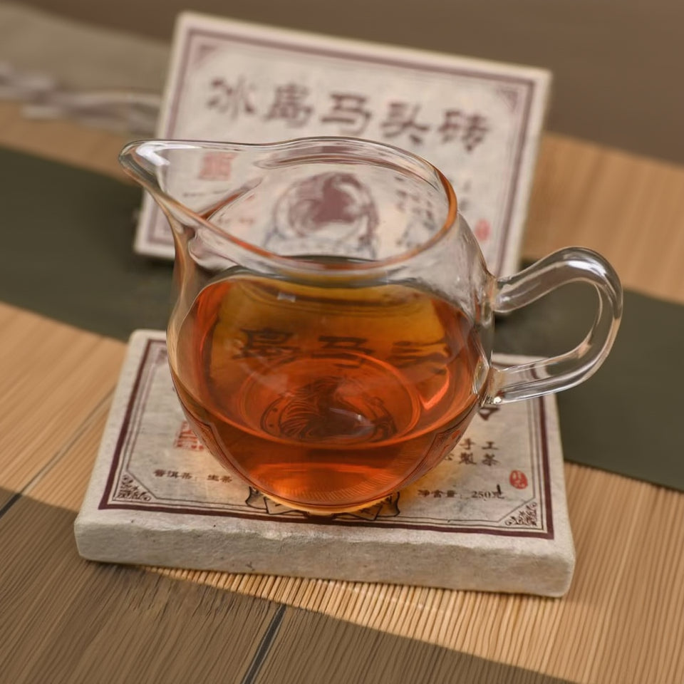 brewed liquor of vintage Bingdao pu-erh tea