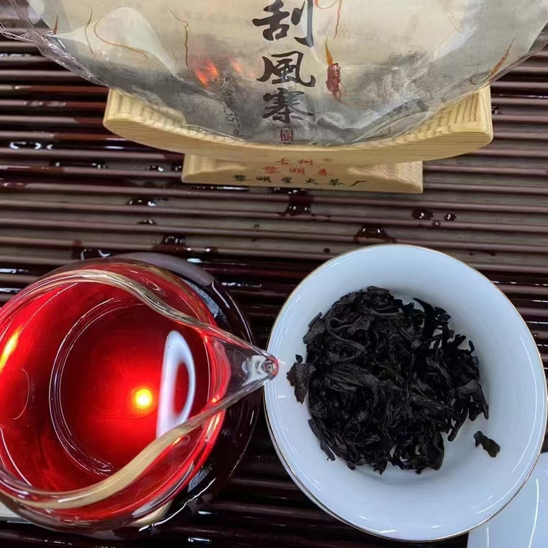 brewed ripe pu-erh tea with deep red color