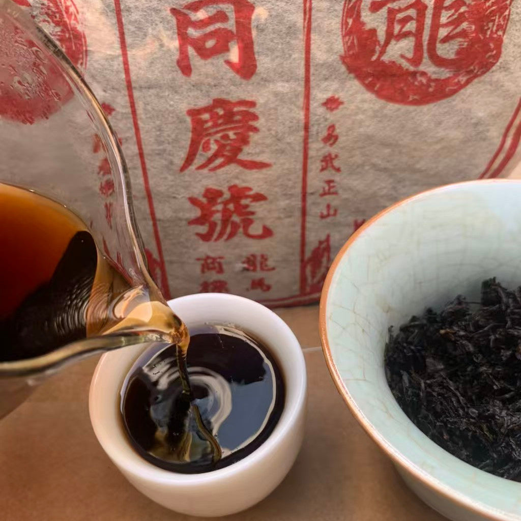 brewed ripe pu-erh tea with rich red color