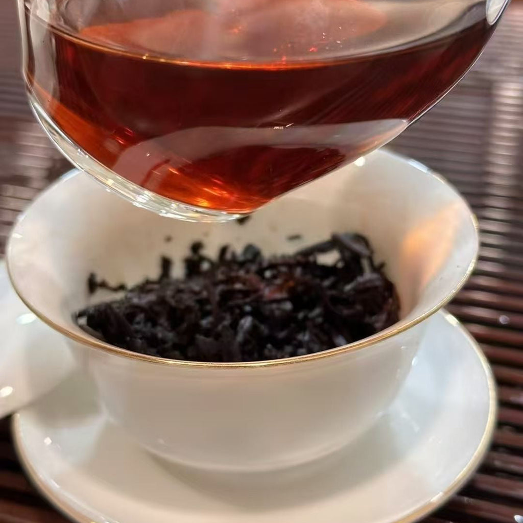 premium aged pu-erh tea cake 2004 ba jiao ting shou tea